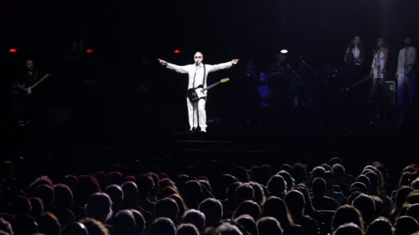 Umberto Tozzi s'acomiada dels escenaris al festival de la Porta Ferrada Data de publicació: dilluns 11 d’agost del 2025, 00:09 Localització: Sant Feliu de Guíxols Autor: Marina López